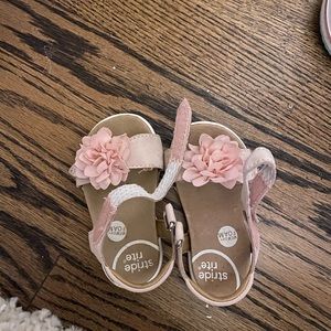 Stride rite pink Sandles
